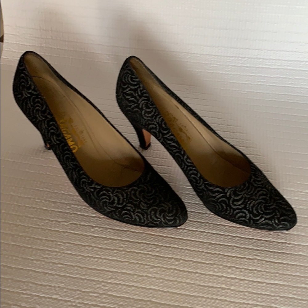 Salvador Ferragamo shoes black size 6 1/2 AAA